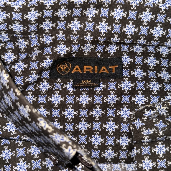 Arita Men Medium Button Down - Picture 2 of 3